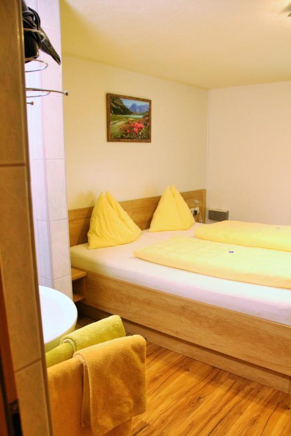 Hotel Haus Waldheim Sankt Leonhard im Pitztal Esterno foto