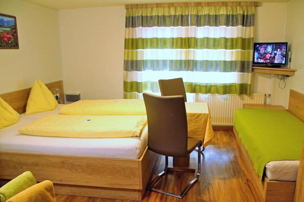 Hotel Haus Waldheim Sankt Leonhard im Pitztal Esterno foto