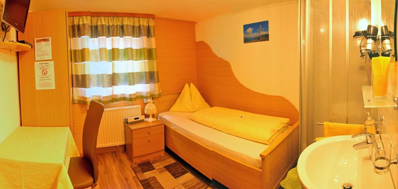 Hotel Haus Waldheim Sankt Leonhard im Pitztal Esterno foto