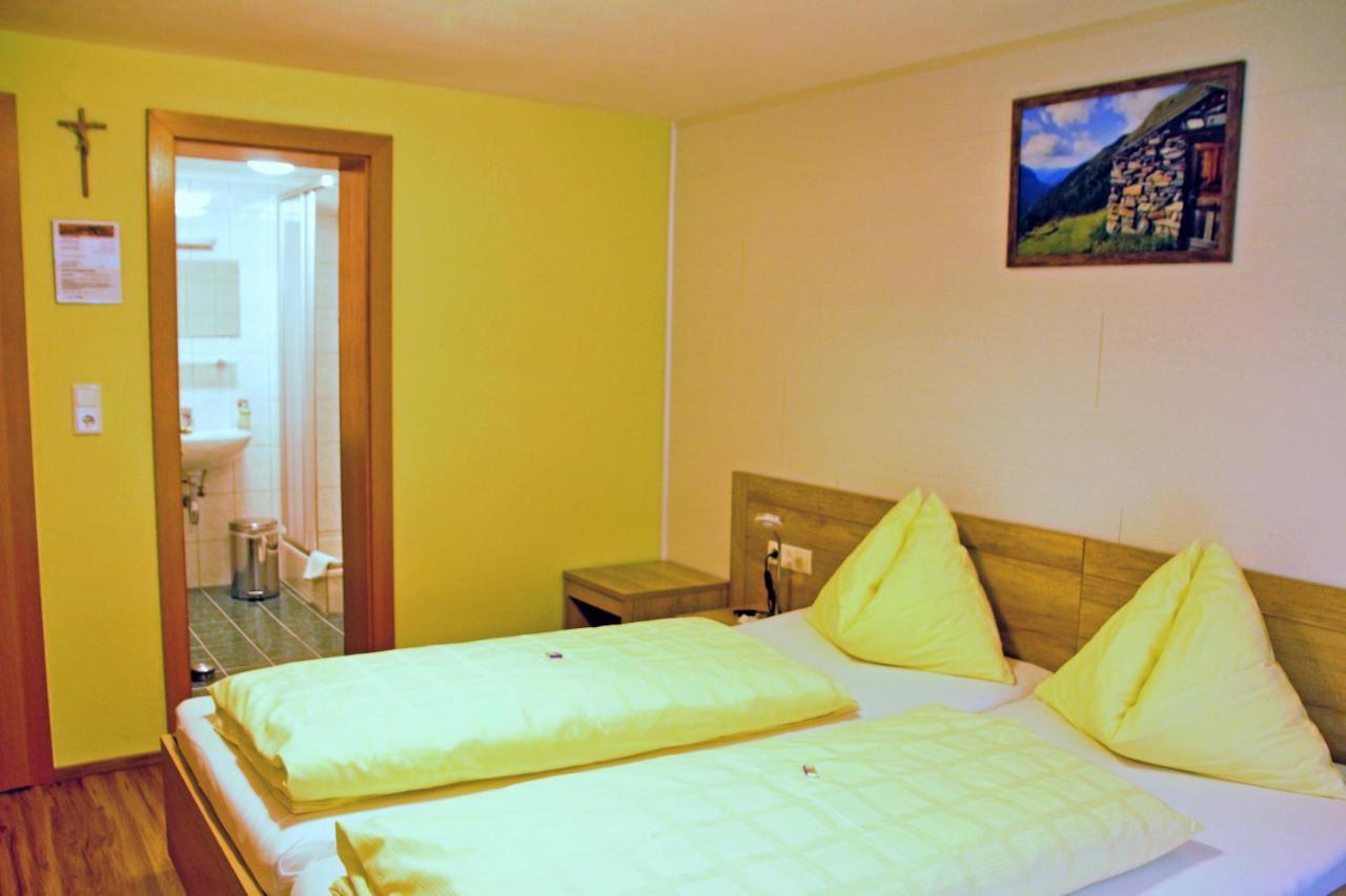 Hotel Haus Waldheim Sankt Leonhard im Pitztal Esterno foto