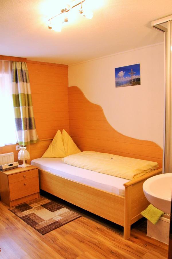 Hotel Haus Waldheim Sankt Leonhard im Pitztal Esterno foto