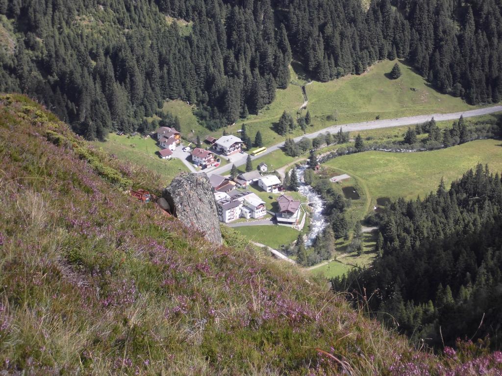 Hotel Haus Waldheim Sankt Leonhard im Pitztal Esterno foto