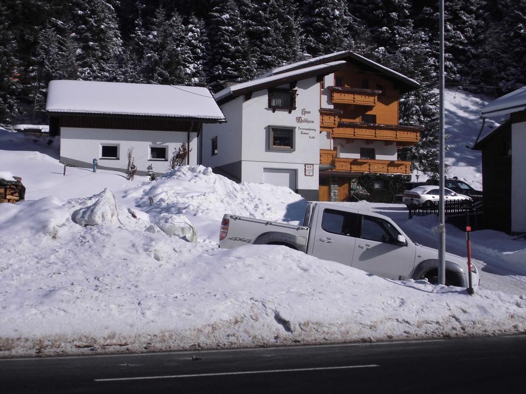 Hotel Haus Waldheim Sankt Leonhard im Pitztal Esterno foto