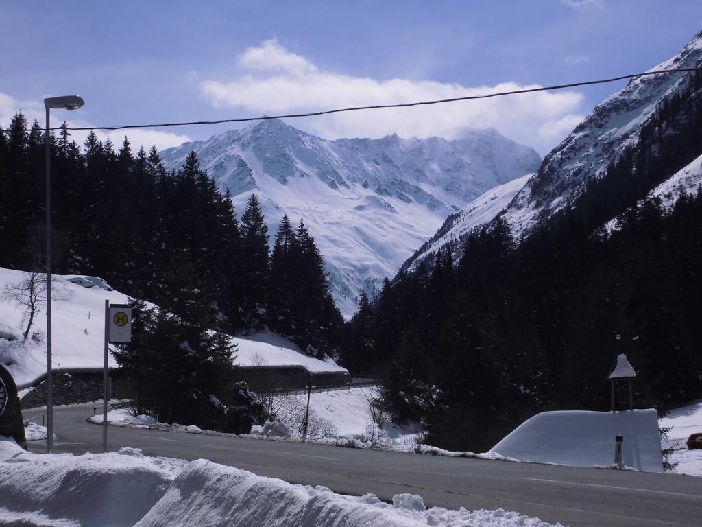 Hotel Haus Waldheim Sankt Leonhard im Pitztal Esterno foto